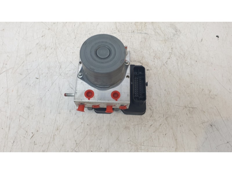 Recambio de abs para suzuki vitara 1.5 strong hybrid gle 2wd referencia OEM IAM 5611074SB0  