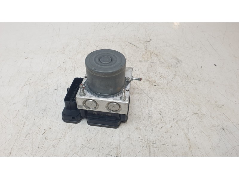 Recambio de abs para suzuki vitara 1.5 strong hybrid gle 2wd referencia OEM IAM 5611074SB0  