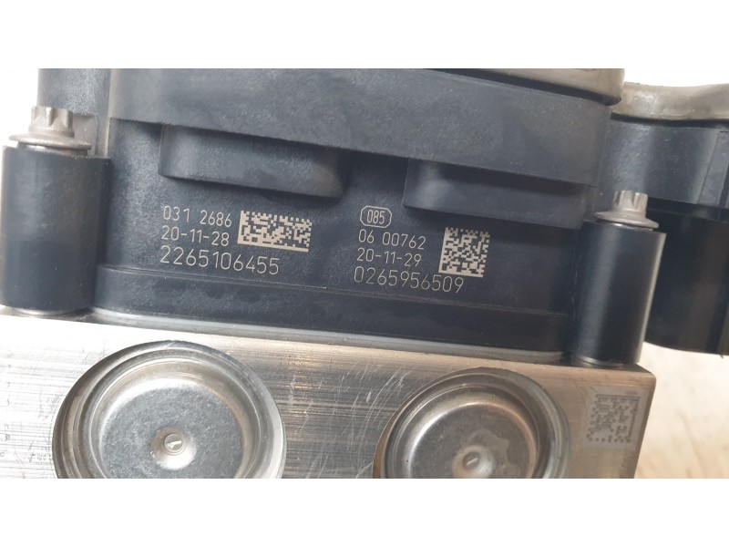 Recambio de abs para suzuki vitara 1.5 strong hybrid gle 2wd referencia OEM IAM 5611074SB0  