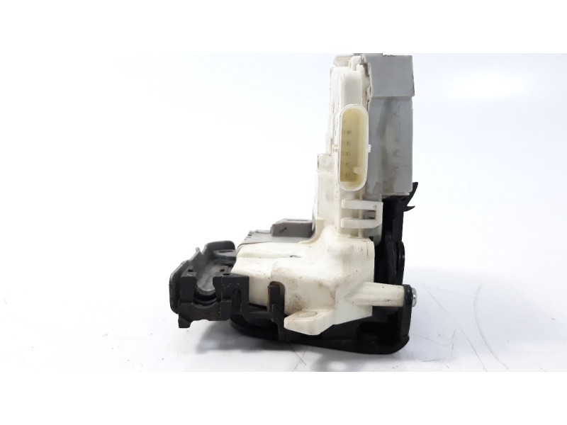 Recambio de cerradura puerta delantera derecha para audi a1 sportback (8xf) attracted referencia OEM IAM 8X1837016C  EZCAU030