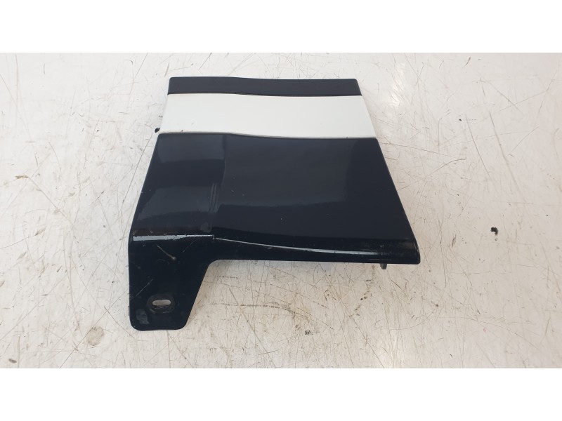 Recambio de moldura para land rover range rover velar 2.0 turbo cat referencia OEM IAM J8A216165A  