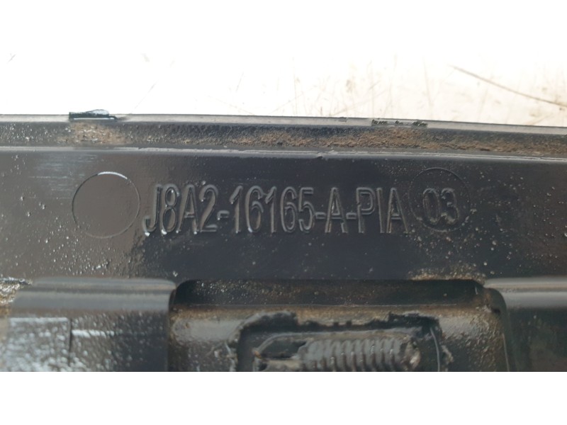 Recambio de moldura para land rover range rover velar 2.0 turbo cat referencia OEM IAM J8A216165A  