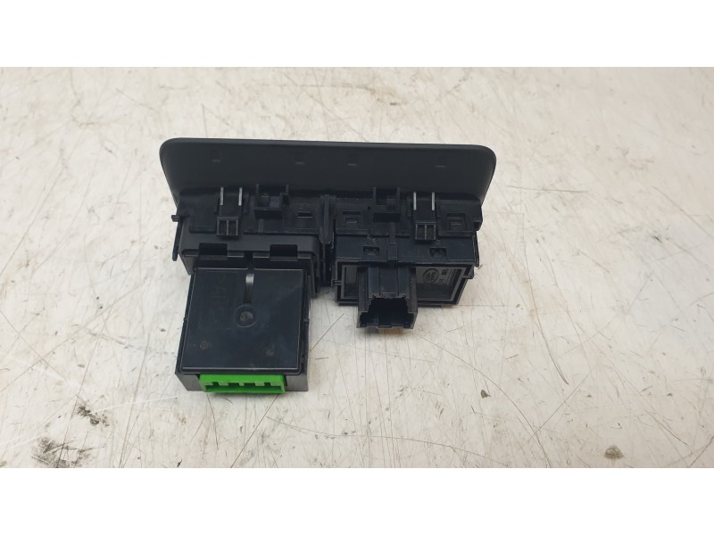 Recambio de mando multifuncion para land rover discovery sport hse referencia OEM IAM GK7211654DB  