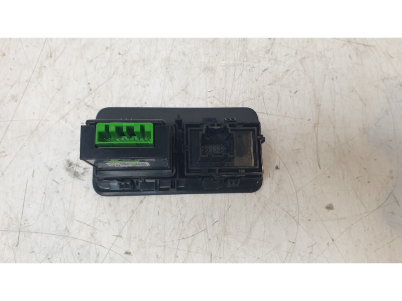 Recambio de mando multifuncion para land rover discovery sport hse referencia OEM IAM GK7211654DB  