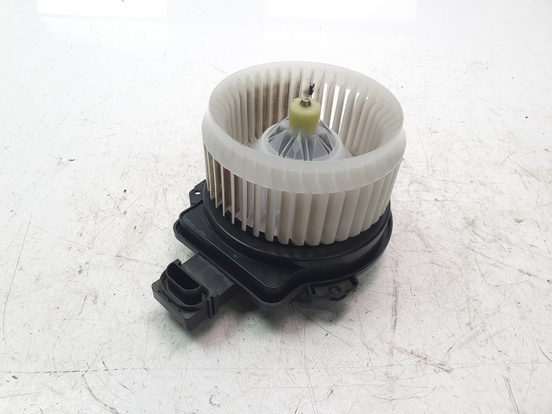 Recambio de ventilador calefaccion para suzuki vitara 1.5 strong hybrid gle 2wd referencia OEM IAM 7415061MA0000  