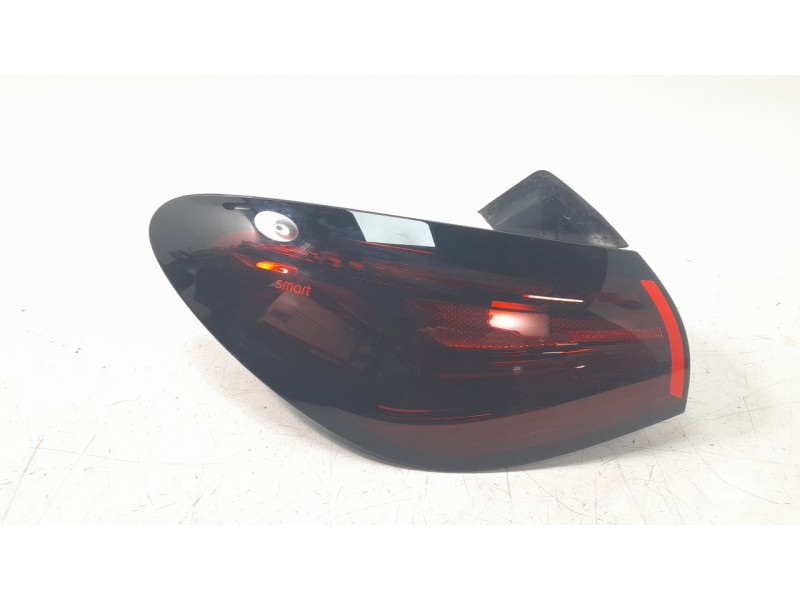 Recambio de piloto trasero izquierdo para smart 1 ev a las 4 ruedas referencia OEM IAM 110310175  