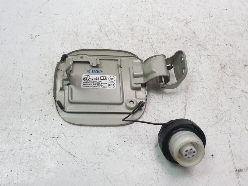 Recambio de tapa exterior combustible para suzuki vitara 1.5 strong hybrid gle 2wd referencia OEM IAM 6485054P00000  