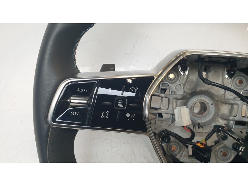 Recambio de volante para renault austral techno referencia OEM IAM 484001557R  