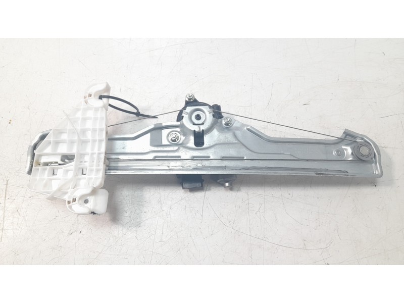 Recambio de elevalunas delantero izquierdo para kia sportage v (nq5) 1.6 t-gdi hybrid referencia OEM IAM 82471DW010  