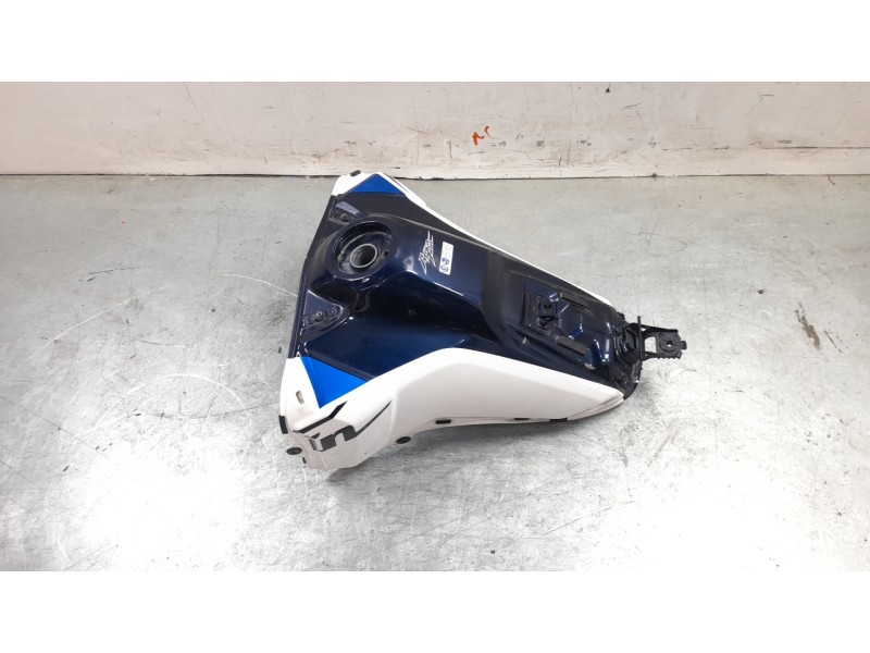 Recambio de deposito combustible para honda crf crf 1100 l africa twin dct referencia OEM IAM 17500MLGE40ZB  