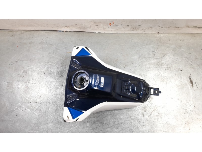 Recambio de deposito combustible para honda crf crf 1100 l africa twin dct referencia OEM IAM 17500MLGE40ZB  