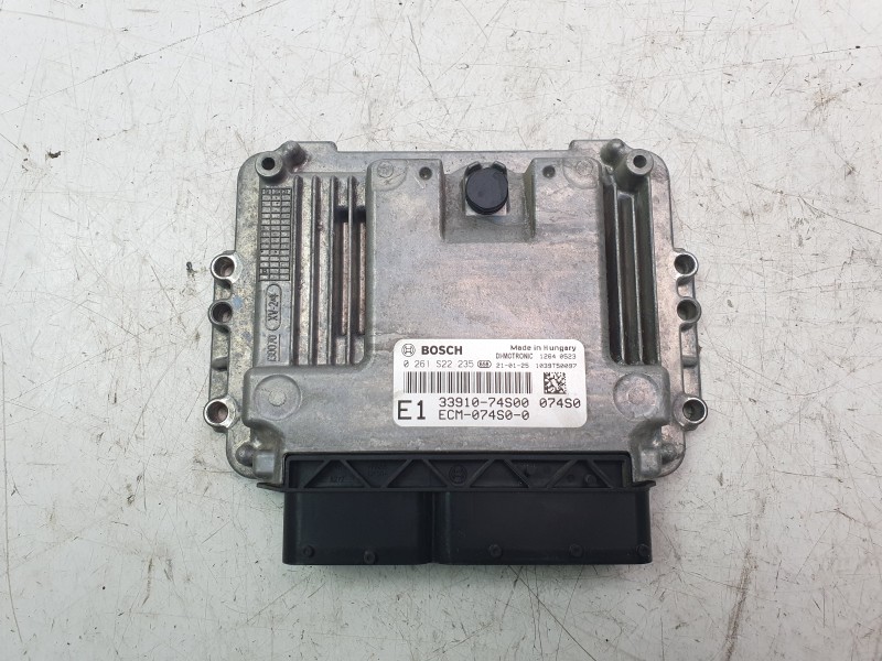 Recambio de centralita motor uce para suzuki vitara 1.5 strong hybrid gle 2wd referencia OEM IAM 3391074S000  