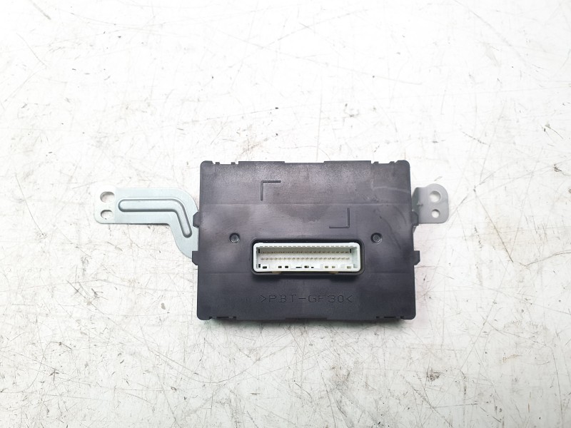 Recambio de modulo electronico para suzuki vitara 1.5 strong hybrid gle 2wd referencia OEM IAM 3953086R10  