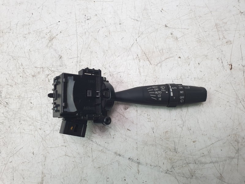 Recambio de mando limpia para suzuki vitara 1.5 strong hybrid gle 2wd referencia OEM IAM 3731068L10000  