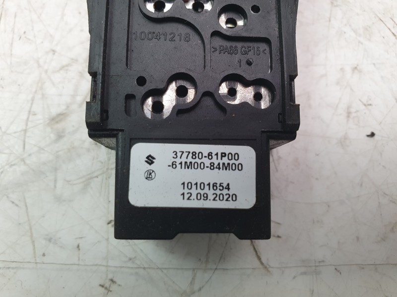 Recambio de interruptor para suzuki vitara 1.5 strong hybrid gle 2wd referencia OEM IAM 3778061P00 10041218 