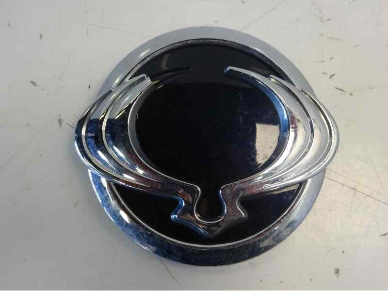 Recambio de molduras traseras para ssangyong rodius 2.0 td cat referencia OEM IAM   