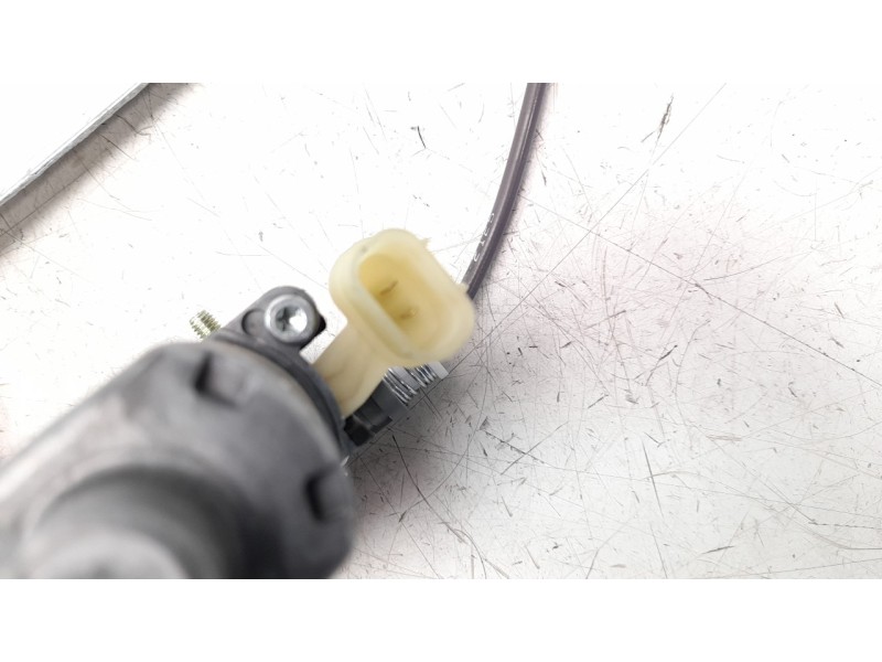 Recambio de elevalunas trasero izquierdo para kia stonic (ybcuv) 1.2 cat referencia OEM IAM 83401H8100  