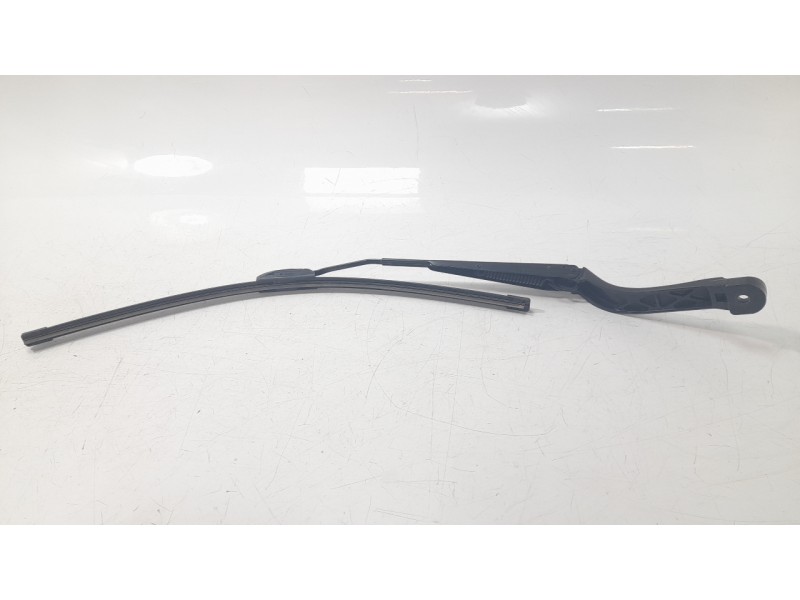Recambio de brazo limpia delantero derecho para land rover discovery sport hse referencia OEM IAM LR064426  