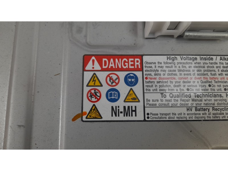 Recambio de bateria para toyota yaris hybrid active referencia OEM IAM G928052031  