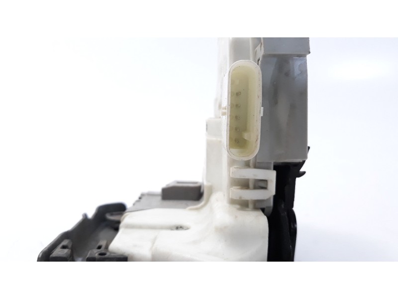 Recambio de cerradura puerta trasera derecha para audi a1 sportback (8xf) attracted referencia OEM IAM 8X0839016E  