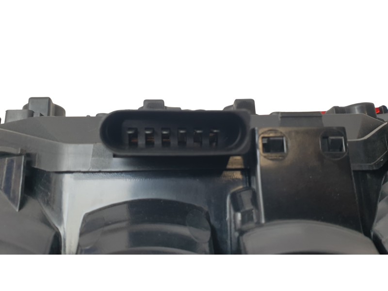 Recambio de piloto trasero derecho para volkswagen transporter t5 furgoneta (7ha, 7hh, 7ea, 7eh) 1.9 tdi referencia OEM IAM 7H59