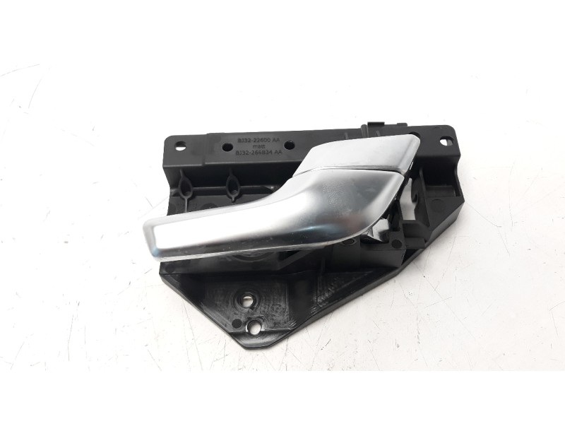 Recambio de maneta interior trasera derecha para land rover evoque 2.0 turbo cat referencia OEM IAM BJ3222600AA BJ32266B34AA 