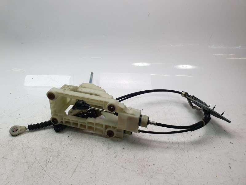 Recambio de palanca cambio para suzuki vitara 1.5 strong hybrid gle 2wd referencia OEM IAM 2810062M03HTV  