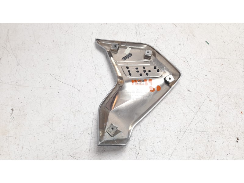 Recambio de moldura para bmw r 1250 r 1250 gs referencia OEM IAM 46638392882  