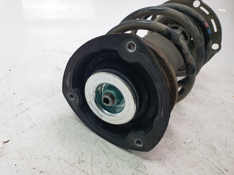 Recambio de amortiguador delantero izquierdo para volkswagen golf vii lim. (bq1) business referencia OEM IAM 5Q0413023FH  