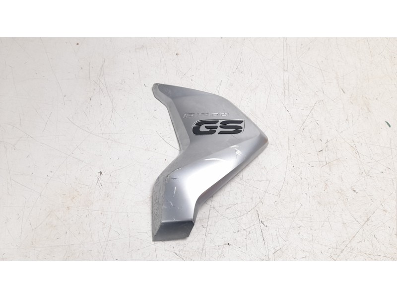 Recambio de moldura para bmw r 1250 r 1250 gs referencia OEM IAM 46638392881  