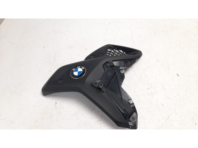 Recambio de moldura para bmw r 1250 r 1250 gs referencia OEM IAM 46638556656  