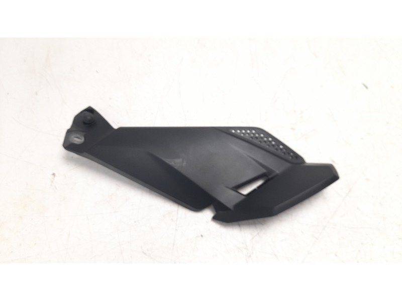 Recambio de moldura para bmw r 1250 r 1250 gs referencia OEM IAM 46638556638  