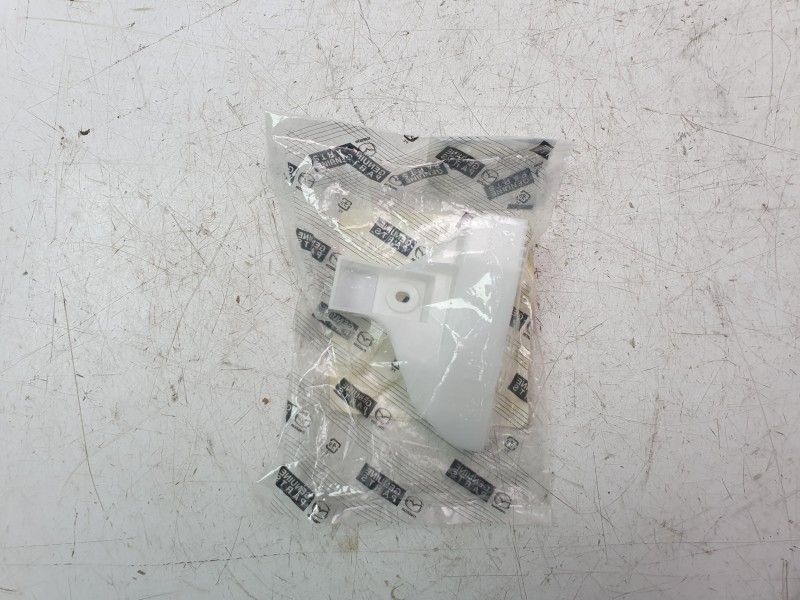 Recambio de soporte paragolpes trasero derecho para mazda cx-7 (er) 2.3 mzr disi turbo awd (er3p) referencia OEM IAM EG2150321A 