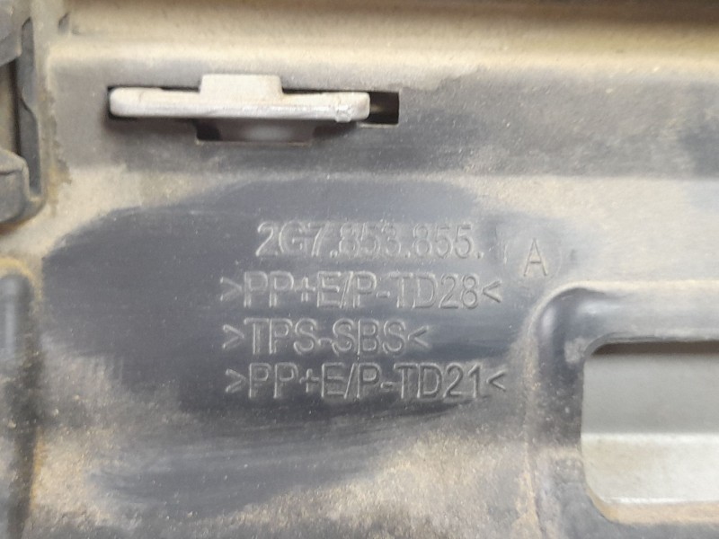 Recambio de estribo lateral para volkswagen taigo (cs1) life referencia OEM IAM 2G7853855A  