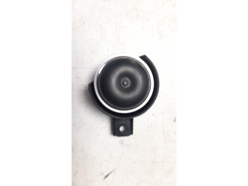 Recambio de claxon para honda cb 500f referencia OEM IAM 38110MGZJ01  