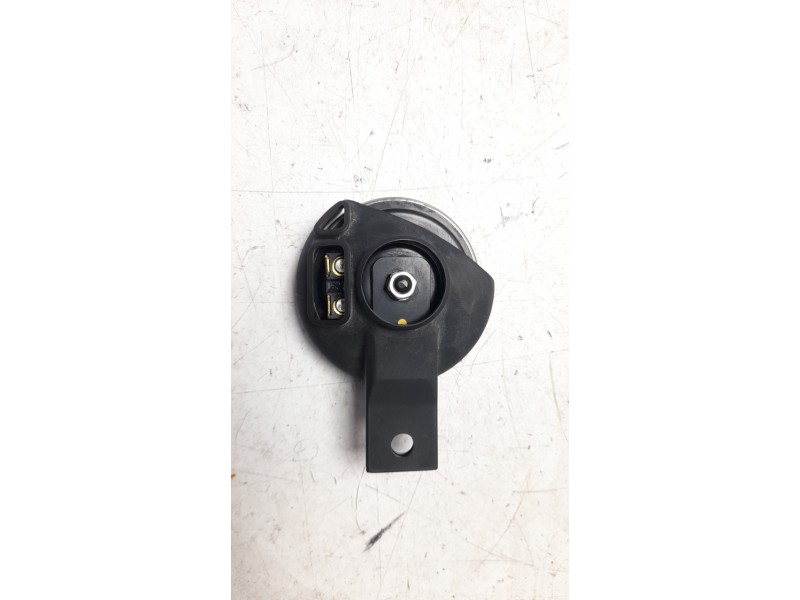 Recambio de claxon para honda cb 500f referencia OEM IAM 38110MGZJ01  