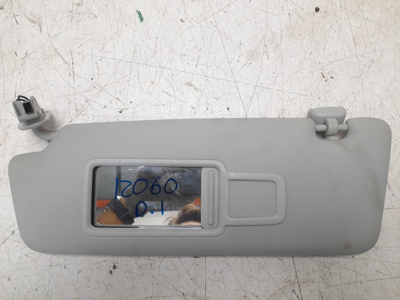 Recambio de parasol izquierdo para audi q3 (8ug) base referencia OEM IAM 8U0857551J  