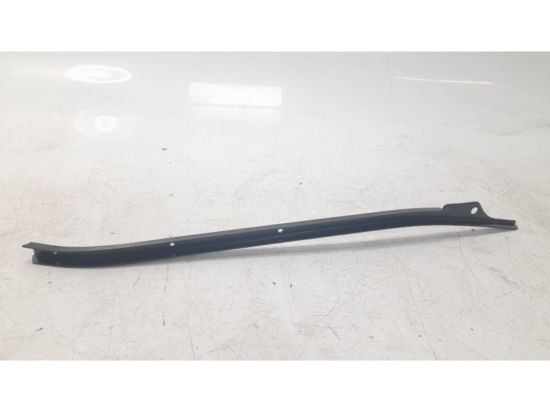 Recambio de soporte paragolpes trasero izquierdo para mercedes-benz clase e (w211) e 500 (211.070) referencia OEM IAM A211885192