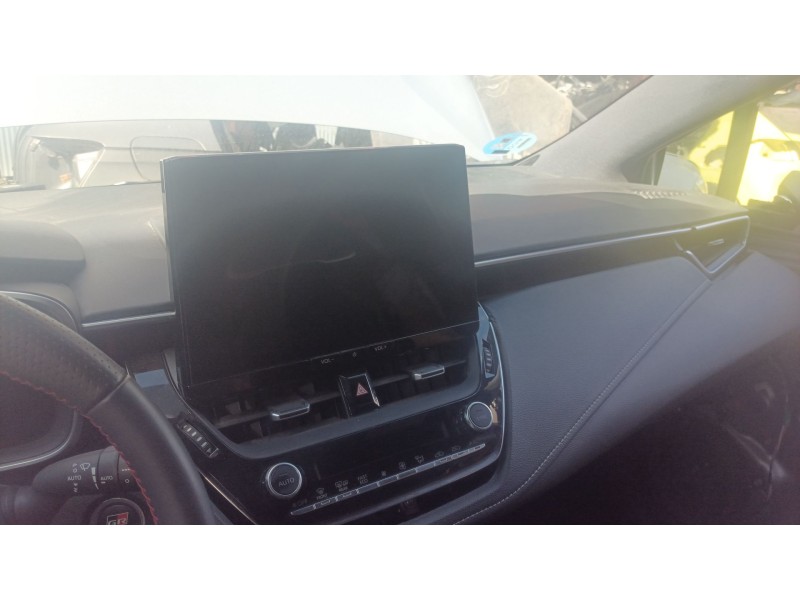 Recambio de pantalla multifuncion para toyota corolla fastback (_e21_) 1.8 hybrid (zwe211) referencia OEM IAM   