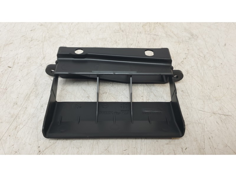 Recambio de canalizador de aire para hyundai i30 (fd) 1.6 referencia OEM IAM 28213A5000  