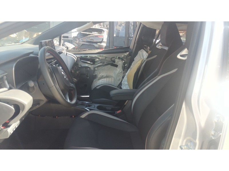 toyota corolla fastback (_e21_) del año 2024