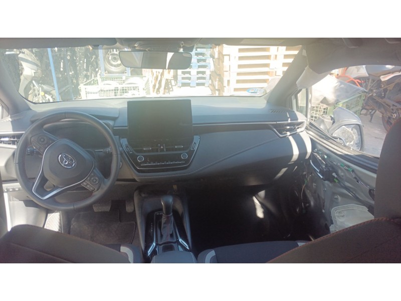 toyota corolla fastback (_e21_) del año 2024