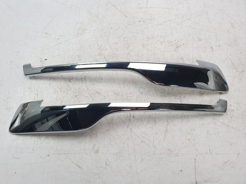 Recambio de moldura para renault laguna iii (bt0/1) 2.0 16v turbo referencia OEM IAM 620722387R  