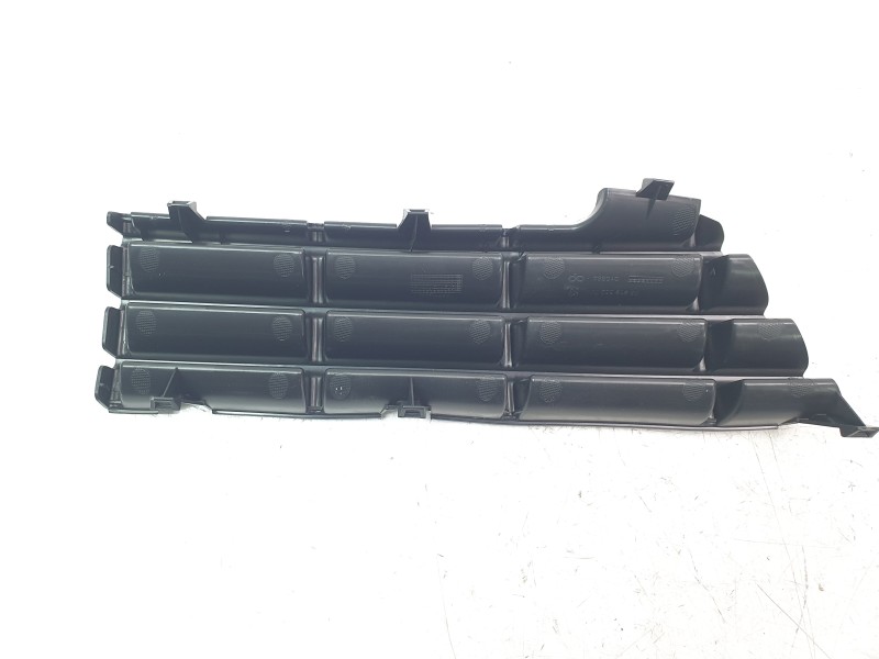 Recambio de rejilla paragolpes derecha para peugeot 207/207+ (wa_, wc_) 1.4 referencia OEM IAM 7429F9 9681933277 