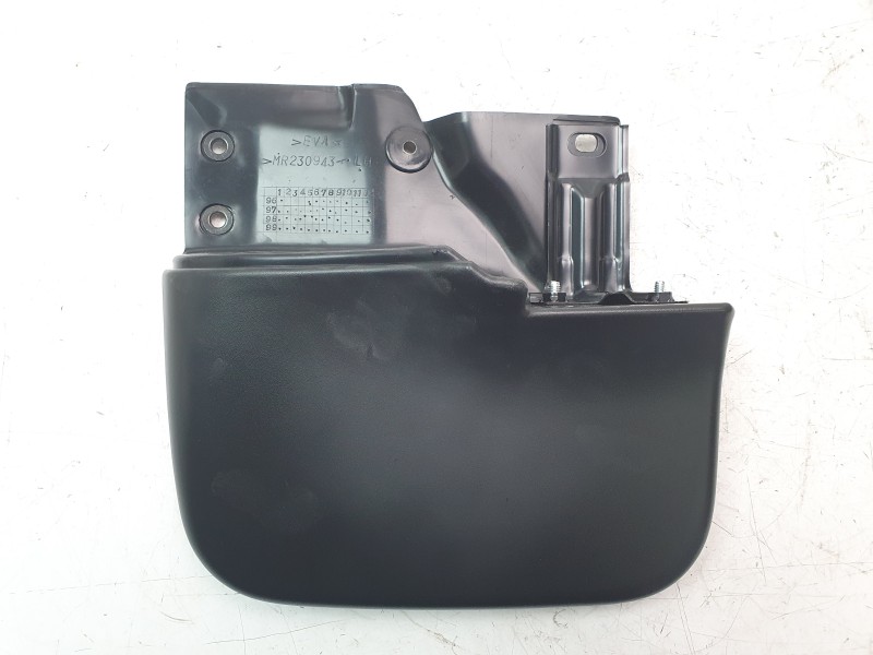 Recambio de guardabarros para mitsubishi montero sport i (k7_, k9_) 2.5 td (k94w) referencia OEM IAM MR230943  