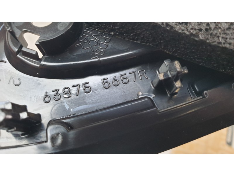 Recambio de moldura para renault kadjar (ha_, hl_) 1.3 tce 140 referencia OEM IAM 638755657R  