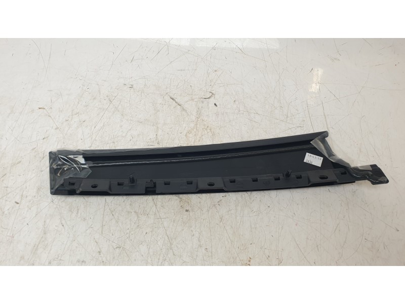 Recambio de moldura para ford focus iii 1.6 tdci econetic referencia OEM IAM BM51A20898  