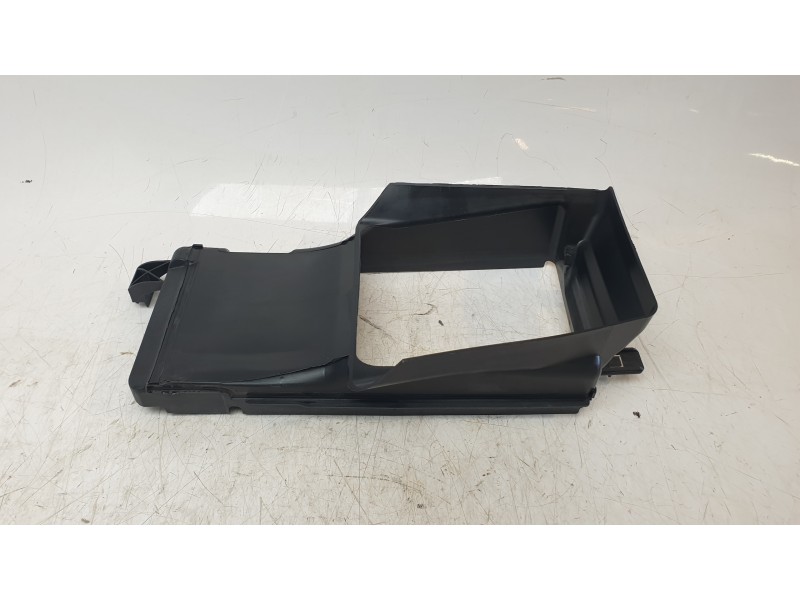 Recambio de canalizador de aire para ford focus iii 1.6 ti referencia OEM IAM F1EB8121A  