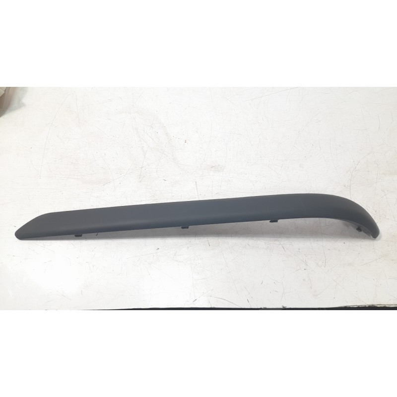 Recambio de moldura puerta trasera derecha para bmw 3 (e46) 318 i referencia OEM IAM 51128195316 107060821 2101844 , 0181253