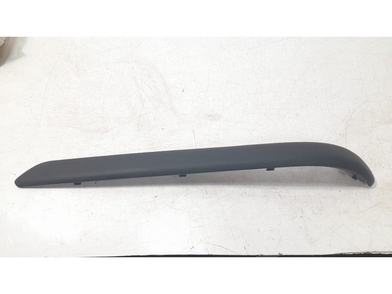 Recambio de moldura puerta trasera derecha para bmw 3 (e46) 318 i referencia OEM IAM 51128195316 107060821 2101844 , 0181253